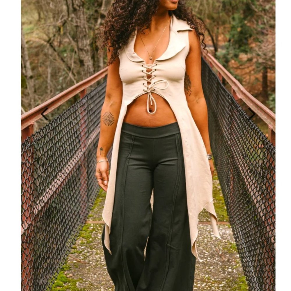 Om Gaia Tree top in cream - Corset tail vest